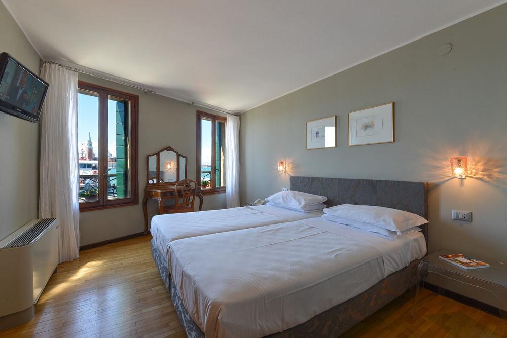 Hotel Gabrielli Venezia - Starhotels Collezione Eksteriør bilde A room at the hotel