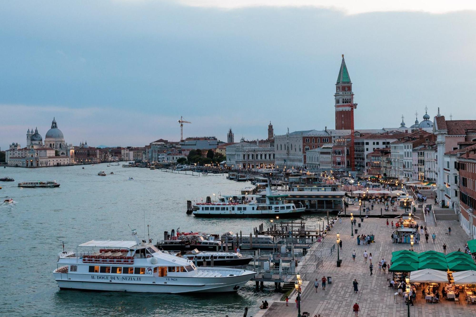 Hotel Gabrielli Venezia - Starhotels Collezione Eksteriør bilde Rialto Bridge
