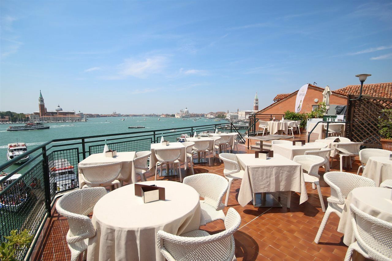 Hotel Gabrielli Venezia - Starhotels Collezione Eksteriør bilde The hotel's rooftop terrace